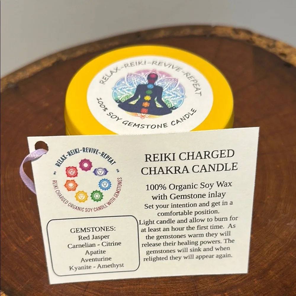 Chakra PRIDE  Gemstone 100% Soy Candle Hand Crafted Gift 🎁 Wrapped Rainbow - Picture 5 of 5